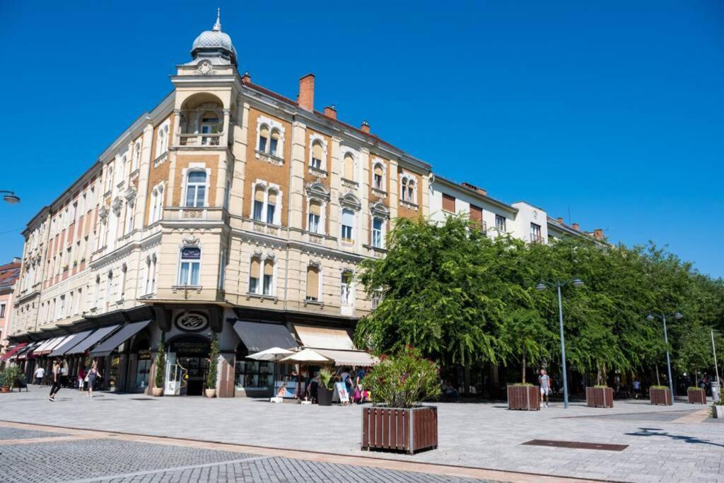 Luxus A Varos Felett Szombathely Bagian luar foto